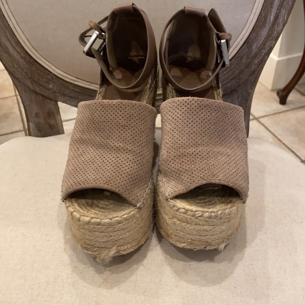 Marc Fisher wedges - Picture 7 of 11